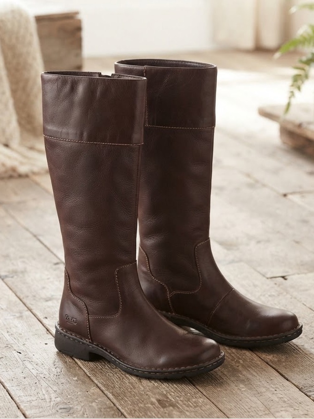 Born W9432 Leather Riding Boots Contrast Stitch Women’s 7/38 - Chocolates Brown